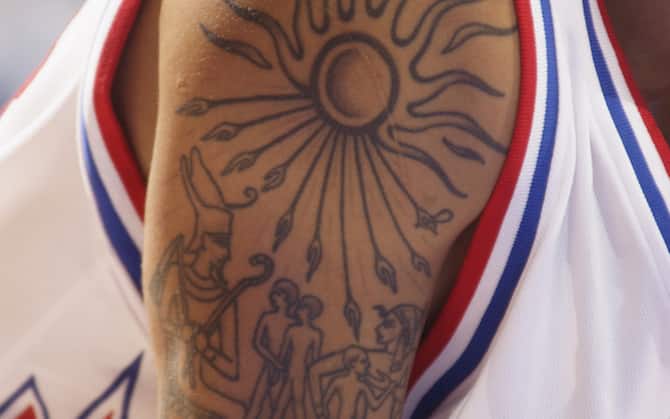 Nba I Migliori Tatuaggi Dei Giocatori Da Kyrie Irving A Lebron James Fino A Birdman Sky Sport