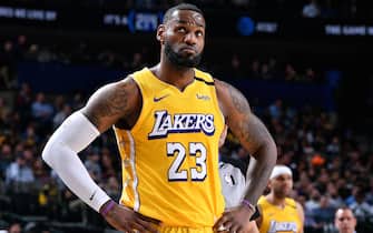 DALLAS, TX - JANUARY 10: LeBron James #23 of the Los Angeles Lakers looks on during the game against the Dallas Mavericks on January 10, 2020 at the American Airlines Center in Dallas, Texas. NOTE TO USER: User expressly acknowledges and agrees that, by downloading and or using this photograph, User is consenting to the terms and conditions of the Getty Images License Agreement. Mandatory Copyright Notice: Copyright 2020 NBAE (Photo by Glenn James/NBAE via Getty Images)