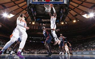 NEW YORK, NY - JANUARY 16: Deandre Ayton #22 of the Phoenix Suns dunks the ball against the New York Knicks on January 16, 2020 at Madison Square Garden in New York City, New York.  NOTE TO USER: User expressly acknowledges and agrees that, by downloading and or using this photograph, User is consenting to the terms and conditions of the Getty Images License Agreement. Mandatory Copyright Notice: Copyright 2020 NBAE  (Photo by Nathaniel S. Butler/NBAE via Getty Images)