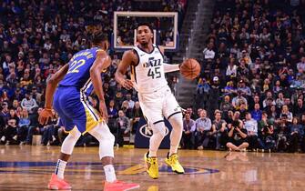 SAN FRANCISCO, CA - JANUARY 22: Donovan Mitchell #45 of the Utah Jazz handles the ball against the Golden State Warriors on January 22, 2020 at Chase Center in San Francisco, California. NOTE TO USER: User expressly acknowledges and agrees that, by downloading and or using this photograph, user is consenting to the terms and conditions of Getty Images License Agreement. Mandatory Copyright Notice: Copyright 2020 NBAE (Photo by Noah Graham/NBAE via Getty Images)