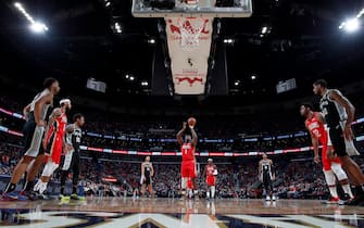 NEW ORLEANS, LA - JANUARY 22: Zion Williamson #1 of the New Orleans Pelicans shoots a free throw against the San Antonio Spurs on January 22, 2020 at Smoothie King Center in New Orleans, Louisiana. NOTE TO USER: User expressly acknowledges and agrees that, by downloading and or using this photograph, User is consenting to the terms and conditions of the Getty Images License Agreement. Mandatory Copyright Notice: Copyright 2020 NBAE (Photo by Jeff Haynes/NBAE via Getty Images)
