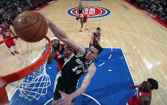 DETROIT, MI - DECEMBER 1: Drew Eubanks #14 of the San Antonio Spurs dunks the ball against the Detroit Pistons on December 1, 2019 at Little Caesars Arena in Detroit, Michigan. NOTE TO USER: User expressly acknowledges and agrees that, by downloading and/or using this photograph, User is consenting to the terms and conditions of the Getty Images License Agreement. Mandatory Copyright Notice: Copyright 2019 NBAE (Photo by Brian Sevald/NBAE via Getty Images)