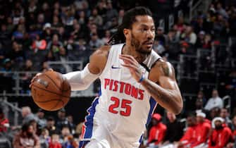 DETROIT, MI - JANUARY 24: Derrick Rose #25 of the Detroit Pistons handles the ball against the Memphis Grizzlies on January 24, 2020 at Little Caesars Arena in Detroit, Michigan. NOTE TO USER: User expressly acknowledges and agrees that, by downloading and/or using this photograph, User is consenting to the terms and conditions of the Getty Images License Agreement. Mandatory Copyright Notice: Copyright 2020 NBAE (Photo by Brian Sevald/NBAE via Getty Images)