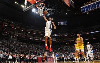 SAN FRANCISCO, CA - JANUARY 24: T.J. Warren #1 of the Indiana Pacers goes  up for a dunk during the game against the Golden State Warriors on January 24, 2020 at Chase Center in San Francisco, California. NOTE TO USER: User expressly acknowledges and agrees that, by downloading and or using this photograph, user is consenting to the terms and conditions of Getty Images License Agreement. Mandatory Copyright Notice: Copyright 2020 NBAE (Photo by Noah Graham/NBAE via Getty Images)