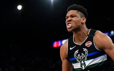 PARIS, FRANCE - JANUARY 24: Giannis Antetokounmpo of the Milwaukee Bucks reacts after a dunk during the NBA Paris Game match between Charlotte Hornets and Milwaukee Bucks on January 24, 2020 in Paris, France. (Photo by Aurelien Meunier/Getty Images)