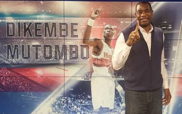 dikembe_mutombo_sky