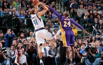 DALLAS, TX - NOVEMBER 13: Dirk Nowitzki #41 of the Dallas Mavericks shoots the ball against Kobe Bryant #24 of the Los Angeles Lakers during the game on November 13, 2015 at the American Airlines Center in Dallas, Texas. NOTE TO USER: User expressly acknowledges and agrees that, by downloading and or using this photograph, User is consenting to the terms and conditions of the Getty Images License Agreement. Mandatory Copyright Notice: Copyright 2015 NBAE (Photo by Danny Bollinger/NBAE via Getty Images)