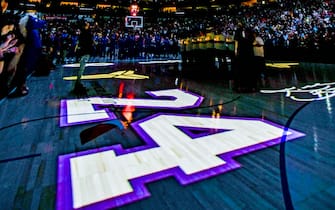 1197186058 DALLAS, TX - JANUARY 28: Generic photo of signage at the arena honoring Kobe Bryant before the game on January 28, 2020 at the American Airlines Center in Dallas, Texas. NOTE TO USER: User expressly acknowledges and agrees that, by downloading and or using this photograph, User is consenting to the terms and conditions of the Getty Images License Agreement. Mandatory Copyright Notice: Copyright 2020 NBAE (Photo by Glenn James/NBAE via Getty Images)