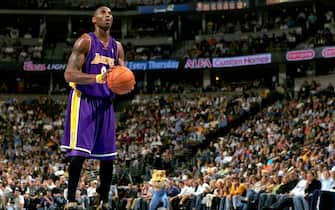 56061328 DENVER - NOVEMBER 2: Kobe Bryant #8 of the Los Angeles Lakers takes a technical free-throw in regulation against the Denver Nuggets on November 2, 2005 at the Pepsi Center in Denver, Colorado. NOTE TO USER: User expressly acknowledges and agrees that, by downloading and/or using this Photograph, user is consenting to the terms and conditions of the Getty Images License Agreement. (Photo by Doug Pensinger/Getty Images)