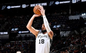 SAN ANTONIO, TX - JANUARY 26: Marco Belinelli #18 of the San Antonio Spurs shoots the ball against the Toronto Raptors on January 26, 2020 at the AT&T Center in San Antonio, Texas. NOTE TO USER: User expressly acknowledges and agrees that, by downloading and or using this photograph, user is consenting to the terms and conditions of the Getty Images License Agreement. Mandatory Copyright Notice: Copyright 2020 NBAE (Photos by Logan Riely/NBAE via Getty Images)