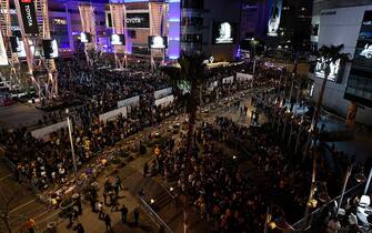 LOS ANGELES, CALIFORNIA - JANUARY 31:  A general view of fans gathered to pay their respects to Kobe Bryant at LA Live before the game between the Los Angeles Lakers and the Portland Trail Blazers at Staples Center on January 31, 2020 in Los Angeles, California. (Photo by Kevork Djansezian/Getty Images)