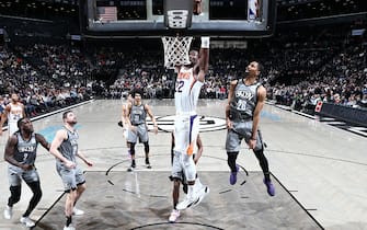 BROOKLYN, NY - FEBRUARY 3: Deandre Ayton #22 of the Phoenix Suns dunks the ball against the Brooklyn Nets on February 3, 2020 at Barclays Center in Brooklyn, New York. NOTE TO USER: User expressly acknowledges and agrees that, by downloading and or using this Photograph, user is consenting to the terms and conditions of the Getty Images License Agreement. Mandatory Copyright Notice: Copyright 2020 NBAE (Photo by Nathaniel S. Butler/NBAE via Getty Images)
