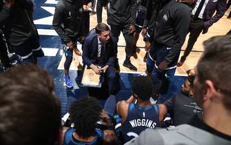 MINNEAPOLIS, MN -  JANUARY 20: Minnesota Timberwolves Head Coach Ryan Saunders talks during game against the Denver Nuggets on January 20, 2020 at Target Center in Minneapolis, Minnesota. NOTE TO USER: User expressly acknowledges and agrees that, by downloading and or using this Photograph, user is consenting to the terms and conditions of the Getty Images License Agreement. Mandatory Copyright Notice: Copyright 2020 NBAE (Photo by David Sherman/NBAE via Getty Images)