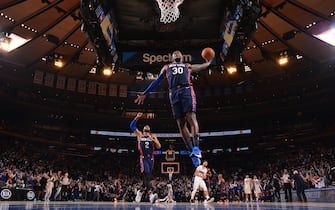 NEW YORK, NY - FEBRUARY 6: Julius Randle #30 of the New York Knicks dunks the ball against the Orlando Magic on February 6, 2020 at Madison Square Garden in New York City, New York.  NOTE TO USER: User expressly acknowledges and agrees that, by downloading and or using this photograph, User is consenting to the terms and conditions of the Getty Images License Agreement. Mandatory Copyright Notice: Copyright 2020 NBAE  (Photo by Jesse D. Garrabrant/NBAE via Getty Images)