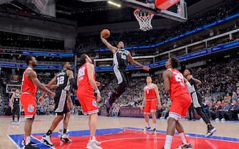 SACRAMENTO, CA - FEBRUARY 8: DeMar DeRozan #10 of the San Antonio Spurs drives to the basket during a game against the Sacramento Kings on February 8, 2020 at Golden 1 Center in Sacramento, California. NOTE TO USER: User expressly acknowledges and agrees that, by downloading and or using this Photograph, user is consenting to the terms and conditions of the Getty Images License Agreement. Mandatory Copyright Notice: Copyright 2020 NBAE (Photo by Rocky Widner/NBAE via Getty Images)