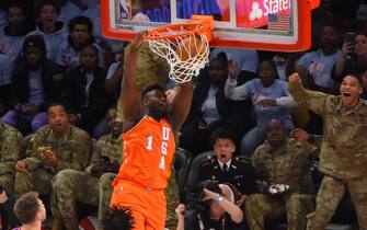 CHICAGO, IL - FEBRUARY 14: Zion Williamson #1 of Team USA dunks the ball against Team World during the 2020 NBA All-Star Rising Stars Game on February 14, 2020 at the United Center in Chicago, Illinois. NOTE TO USER: User expressly acknowledges and agrees that, by downloading and or using this photograph, User is consenting to the terms and conditions of the Getty Images License Agreement. Mandatory Copyright Notice: Copyright 2020 NBAE (Photo by Bill Baptist/NBAE via Getty Images)