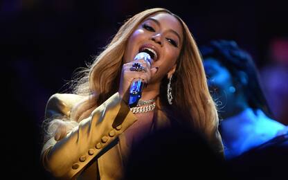 Emozionante esibizione di Beyoncé per Kobe. VIDEO