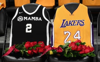LOS ANGELES, CALIFORNIA - JANUARY 31:  The Los Angeles Lakers honor Kobe Bryant and daughter Gigi by covering the courtside seats they occupied with flowers, Gigi's #2 Mamba jersey and Kobe's #24 jersey before the game against the Portland Trail Blazers at Staples Center on January 31, 2020 in Los Angeles, California. (Photo by Harry How/Getty Images)