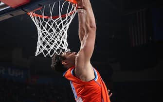 OKLAHOMA CITY, OK - FEBRUARY 23:  Danilo Gallinari #8 of the Oklahoma City Thunder dunks the ball against the San Antonio Spurs on February 23, 2020 at Chesapeake Energy Arena in Oklahoma City, Oklahoma. NOTE TO USER: User expressly acknowledges and agrees that, by downloading and or using this photograph, User is consenting to the terms and conditions of the Getty Images License Agreement. Mandatory Copyright Notice: Copyright 2020 NBAE (Photo by Zach Beeker/NBAE via Getty Images)