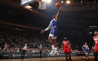 NEW YORK, NY - MARCH 2: RJ Barrett #9 of the New York Knicks dunks the ball against the Houston Rockets on March 2, 2020 at Madison Square Garden in New York City, New York.  NOTE TO USER: User expressly acknowledges and agrees that, by downloading and or using this photograph, User is consenting to the terms and conditions of the Getty Images License Agreement. Mandatory Copyright Notice: Copyright 2020 NBAE  (Photo by Nathaniel S. Butler/NBAE via Getty Images)