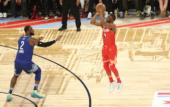 CHICAGO, IL - FEBRUARY 16: Kemba Walker #24 of Team Giannis shoots the ball during the 69th NBA All-Star Game on February 16, 2020 at the United Center in Chicago, Illinois. NOTE TO USER: User expressly acknowledges and agrees that, by downloading and or using this photograph, User is consenting to the terms and conditions of the Getty Images License Agreement. Mandatory Copyright Notice: Copyright 2020 NBAE (Photo by Joe Murphy/NBAE via Getty Images)