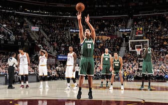 CLEVELAND, OH - DECEMBER 21:  Malcolm Brogdon #13 of the Milwaukee Bucks shoots a free throw against the Cleveland Cavaliers on December 21, 2016 at Quicken Loans Arena in Cleveland, Ohio. NOTE TO USER: User expressly acknowledges and agrees that, by downloading and/or using this Photograph, user is consenting to the terms and conditions of the Getty Images License Agreement. Mandatory Copyright Notice: Copyright 2015 NBAE (Photo by David Liam Kyle/NBAE via Getty Images)