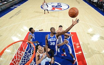 PHILADELPHIA,PA - OCTOBER 26:  Jerami Grant #39 of the Philadelphia 76ers grabs the rebound against Oklahoma City Thunder during game at the Wells Fargo Center on October 26, 2016 in Philadelphia, Pennsylvania NOTE TO USER: User expressly acknowledges and agrees that, by downloading and/or using this Photograph, user is consenting to the terms and conditions of the Getty Images License Agreement. Mandatory Copyright Notice: Copyright 2016 NBAE (Photo by Jesse D. Garrabrant/NBAE via Getty Images)