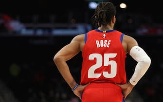 WASHINGTON, DC - JANUARY 20: Derrick Rose #25 of the Detroit Pistons looks on against the Washington Wizards during the second half at Capital One Arena on January 20, 2020 in Washington, DC. NOTE TO USER: User expressly acknowledges and agrees that, by downloading and or using this photograph, User is consenting to the terms and conditions of the Getty Images License Agreement. (Photo by Patrick Smith/Getty Images)