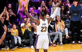 LOS ANGELES, CALIFORNIA - OCTOBER 27: LeBron James celebrates with the fans during a basketball game between the Los Angeles Lakers and the Charlotte Hornets at Staples Center on October 27, 2019 in Los Angeles, California. (Photo by Allen Berezovsky/Getty Images)