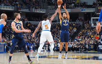 1197967290 INDIANAPOLIS, IN - FEBRUARY 1: Malcolm Brogdon #7 of the Indiana Pacers shoots the ball against the New York Knicks on February 1, 2020 at Bankers Life Fieldhouse in Indianapolis, Indiana. NOTE TO USER: User expressly acknowledges and agrees that, by downloading and or using this Photograph, user is consenting to the terms and conditions of the Getty Images License Agreement. Mandatory Copyright Notice: Copyright 2020 NBAE (Photo by Ron Hoskins/NBAE via Getty Images)
