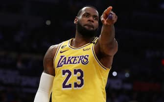 LOS ANGELES, CALIFORNIA - MARCH 03: LeBron James #23 of the Los Angeles Lakers reacts to a play against the Philadelphia 76ers during the first half at Staples Center on March 03, 2020 in Los Angeles, California. NOTE TO USER: User expressly acknowledges and agrees that, by downloading and or using this Photograph, user is consenting to the terms and conditions of the Getty Images License Agreement. (Photo by Katelyn Mulcahy/Getty Images)