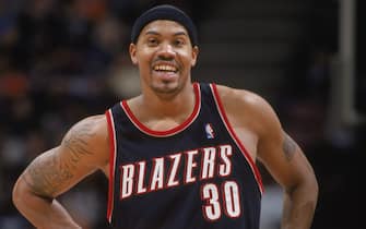 EAST RUTHERFORD, NJ - DECEMBER 11:  Rasheed Wallace #30 of the Portland Trail Blazers smiles during the NBA game against the New Jersey Nets at Continental Airlines Arena on December 11, 2002 in East Rutherford, New Jersey.  The Nets defeated the Blazers 105-104.  NOTE TO USER: User expressly acknowledges and agrees that, by downloading and/or using this Photograph, User is consenting to the terms and conditions of the Getty Images License Agreement.  Mandatory Copyright Notice:  Copyright 2002 NBAE  (Photo by Noren Trotman/NBAE via Getty Images) 