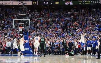 PHILADELPHIA, PA - MAY 5:  Marco Belinelli #18 of the Philadelphia 76ers shoots the ball to tie the game against the Boston Celtics in Game Three of Round Two of the 2018 NBA Playoffs on May 5, 2018 at Wells Fargo Center in Philadelphia, Pennsylvania. NOTE TO USER: User expressly acknowledges and agrees that, by downloading and or using this Photograph, user is consenting to the terms and conditions of the Getty Images License Agreement. Mandatory Copyright Notice: Copyright 2018 NBAE (Photo by Brian Babineau/NBAE via Getty Images)