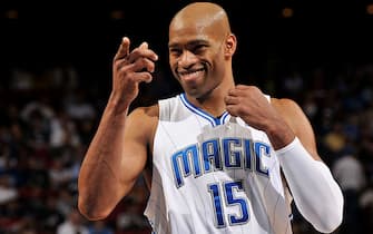 ORLANDO, FL - DECEMBER 16:  Vince Carter #15 of the Orlando Magic during the game against the Toronto Raptors on December 16, 2009 at Amway Arena in Orlando, Florida. NOTE TO USER: User expressly acknowledges and agrees that, by downloading and or using this photograph, User is consenting to the terms and conditions of the Getty Images License Agreement. Mandatory Copyright Notice: Copyright 2009 NBAE  (Photo by Fernando Medina/NBAE via Getty Images) *** Local Caption *** Vince Carter
