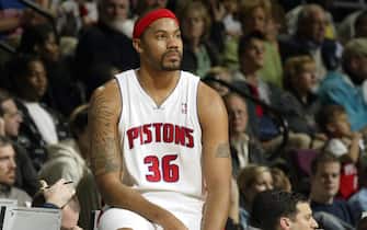 AUBURN HILLS, MI - DECEMBER 26:  Rasheed Wallace #36 of the Detroit Pistons waits to enter the game against the New Jersey Nets at the Palace of Auburn Hills December 26, 2006 in Auburn Hills, Michigan. The Pistons won 92-91. NOTE TO USER: User expressly acknowledges and agrees that, by downloading and or using this photograph, User is consenting to the terms and conditions of the Getty Images License Agreement. (Photo by Gregory Shamus/Getty Images)