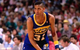 SACRAMENTO, CA - NOVEMBER 18: Reggie Miller #31 of the Indiana Pacers drives against the Sacramento Kings on November 18, 1989 at Arco Arena in Sacramento, California. NOTE TO USER: User expressly acknowledges and agrees that, by downloading and or using this photograph, User is consenting to the terms and conditions of the Getty Images License Agreement. Mandatory Copyright Notice: Copyright 1989 NBAE (Photo by Rocky Widner/NBAE via Getty Images)