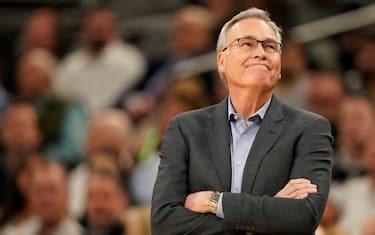 SAN ANTONIO, TX - DECEMBER 3: Head Coach 
Mike D'Antoni of the Houston Rockets smiles against the San Antonio Spurs on December 3, 2019 at the AT&T Center in San Antonio, Texas. NOTE TO USER: User expressly acknowledges and agrees that, by downloading and or using this photograph, user is consenting to the terms and conditions of the Getty Images License Agreement. Mandatory Copyright Notice: Copyright 2019 NBAE (Photos by Darren Carroll/NBAE via Getty Images)