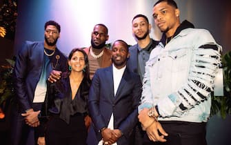 CHARLOTTE, NC - FEBRUARY 16: (L-R) Anthony Davis, Fara Leff,  LeBron James, Rich Paul, Ben Simmons, and Miles Bridges attend the Klutch 2019 All Star Weekend Dinner Presented by Remy Martin and hosted by Klutch Sports Group at 5Church on February 16, 2019 in Charlotte, North Carolina. (Photo by Dominique Oliveto/Getty Images for Klutch Sports Group 2019 All Star Weekend)
