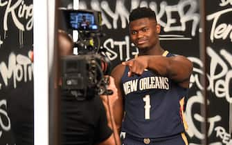 MADISON, NJ - AUGUST 11: A behind the scenes photo of  Zion Williamson #1 of the New Orleans Pelicans during the 2019 NBA Rookie Photo Shoot on August 11, 2019 at Fairleigh Dickinson University in Madison, New Jersey. NOTE TO USER: User expressly acknowledges and agrees that, by downloading and or using this photograph, User is consenting to the terms and conditions of the Getty Images License Agreement. Mandatory Copyright Notice: Copyright 2019 NBAE (Photo by Catalina Fragoso/NBAE via Getty Images)