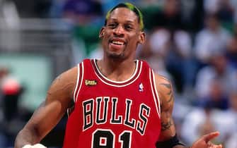 SALT LAKE CITY, UT - JUNE 14: Dennis Rodman #91 of the Chicago Bulls reacts to a play against the Utah Jazz during Game Six of the 1998 NBA Finals on June 14, 1998 at the Delta Center in Salt Lake City, Utah. NOTE TO USER: User expressly acknowledges and agrees that, by downloading and/or using this photograph, user is consenting to the terms and conditions of the Getty Images License Agreement. Mandatory Copyright Notice: Copyright 1998 NBAE (Photo by Andy Hayt/NBAE via Getty Images)