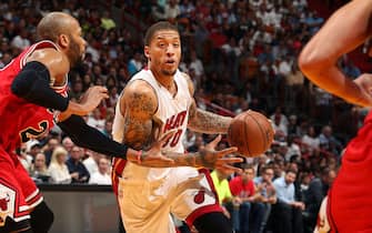 MIAMI, FL - APRIL 9: Michael Beasley #30 of the Miami Heat drives to the basket against the Chicago Bulls during the game on April 9, 2015 at AmericanAirlines Arena in Miami, Florida. NOTE TO USER: User expressly acknowledges and agrees that, by downloading and/or using this photograph, User is consenting to the terms and conditions of the Getty Images License Agreement. Mandatory Copyright Notice: Copyright 2015 NBAE (Photo by Issac Baldizon/NBAE via Getty Images)
