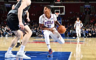 PHILADELPHIA, PA - SEPTEMBER 28: Markelle Fultz #20 of the Philadelphia 76ers handles the ball against the Melbourne United during a preseason game on September 28, 2018 at Wells Fargo Center in Philadelphia, Pennsylvania. NOTE TO USER: User expressly acknowledges and agrees that, by downloading and or using this photograph, User is consenting to the terms and conditions of the Getty Images License Agreement. Mandatory Copyright Notice: Copyright 2018 NBAE (Photo by Jesse D. Garrabrant/NBAE via Getty Images)