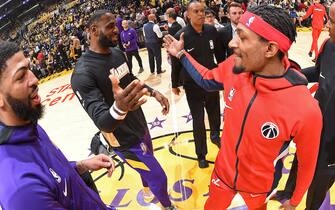 LOS ANGELES, CA - NOVEMBER 29: LeBron James #23 of the Los Angeles Lakers and Bradley Beal #3 of the Washington Wizards shake hands before the game on November 29, 2019 at STAPLES Center in Los Angeles, California. NOTE TO USER: User expressly acknowledges and agrees that, by downloading and/or using this Photograph, user is consenting to the terms and conditions of the Getty Images License Agreement. Mandatory Copyright Notice: Copyright 2019 NBAE (Photo by Andrew D. Bernstein/NBAE via Getty Images)