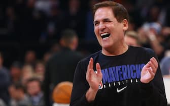NEW YORK, NEW YORK - NOVEMBER 14:  Mark Cuban, owner of the Dallas Mavericks looks on prior to the start of the game against the New York Knicks at Madison Square Garden on November 14, 2019 in New York City. NOTE TO USER: User expressly acknowledges and agrees that, by downloading and or using this photograph, User is consenting to the terms and conditions of the Getty Images License Agreement. (Photo by Mike Stobe/Getty Images)