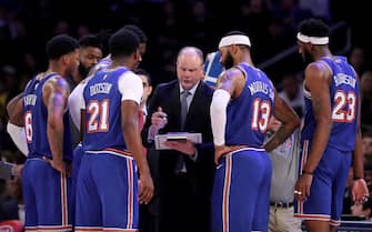 1201340987 NEW YORK, NEW YORK - JANUARY 22: Mike Miller of the New York Knicks talks to his players during a time out in the fourth quarter against the Los Angeles Lakers at Madison Square Garden on January 22, 2020 in New York City.NOTE TO USER: User expressly acknowledges and agrees that, by downloading and or using this photograph, User is consenting to the terms and conditions of the Getty Images License Agreement. (Photo by Elsa/Getty Images)