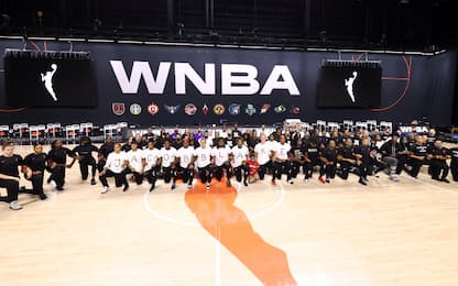 Si ferma la WNBA: maglie con 7 fori sulla schiena