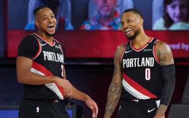 Edwards attacca Lillard, a rispondere è McCollum