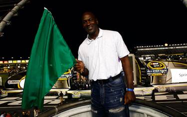 Michael Jordan sbarca nella NASCAR con una squadra