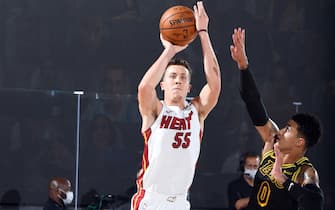 ORLANDO, FL - OCTOBER 9: Duncan Robinson #55 of the Miami Heat shoots a three point basket during the game against the Los Angeles Lakers during Game Five of the NBA Finals on October 9, 2020 at The AdventHealth Arena at ESPN Wide World Of Sports Complex in Orlando, Florida. NOTE TO USER: User expressly acknowledges and agrees that, by downloading and/or using this Photograph, user is consenting to the terms and conditions of the Getty Images License Agreement. Mandatory Copyright Notice: Copyright 2020 NBAE (Photo by Andrew D. Bernstein/NBAE via Getty Images)