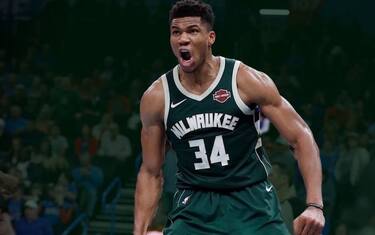 Giannis: “Io MVP ma LeBron è ancora il più forte”